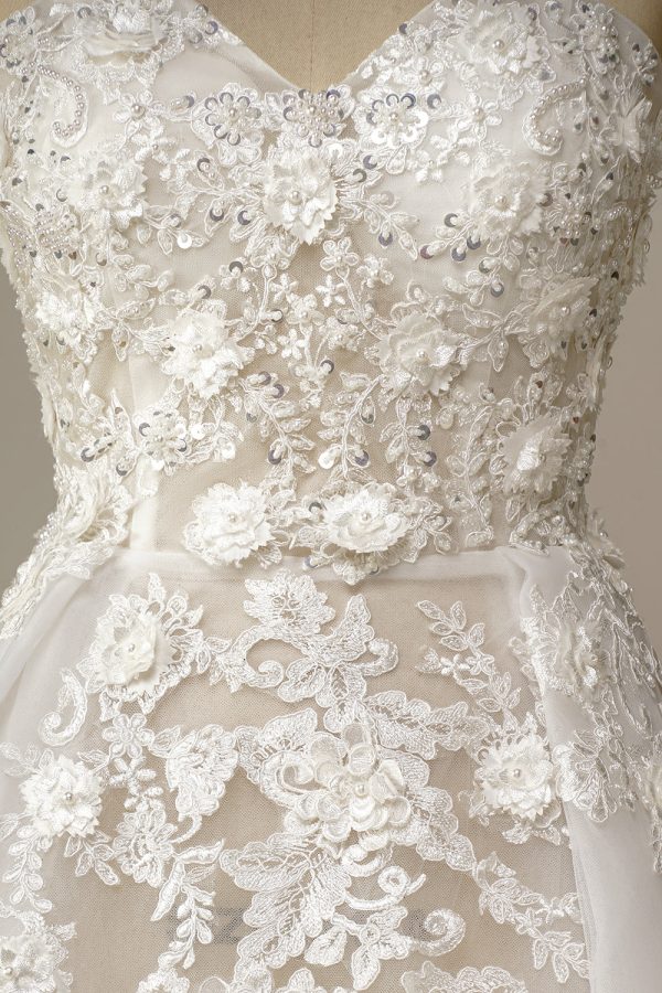 A Line Wedding Dress with Appliques on Sale