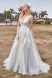 A Line Tulle Ivory Wedding Dress with Appliques Fashion