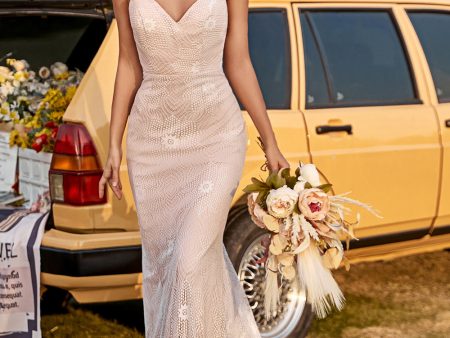 Ivory and Champagne Spaghetti Straps Mermaid Lace Beach Wedding Dress With Sweep Train Hot on Sale