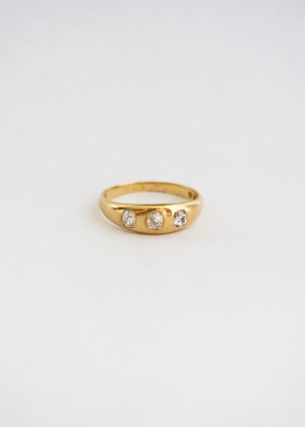 Vintage 3 Diamond Ring Fashion