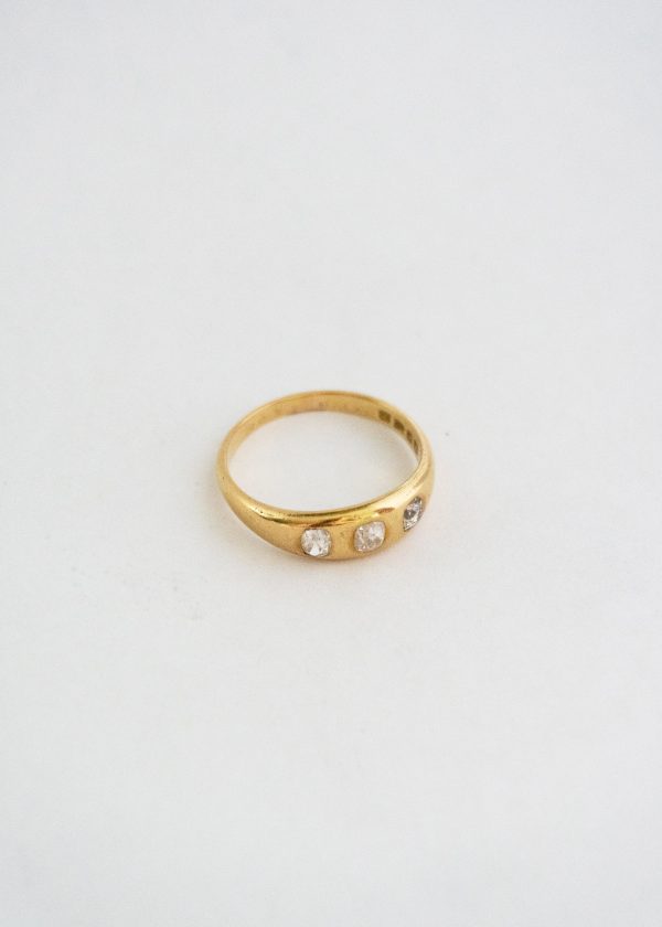 Vintage 3 Diamond Ring Fashion